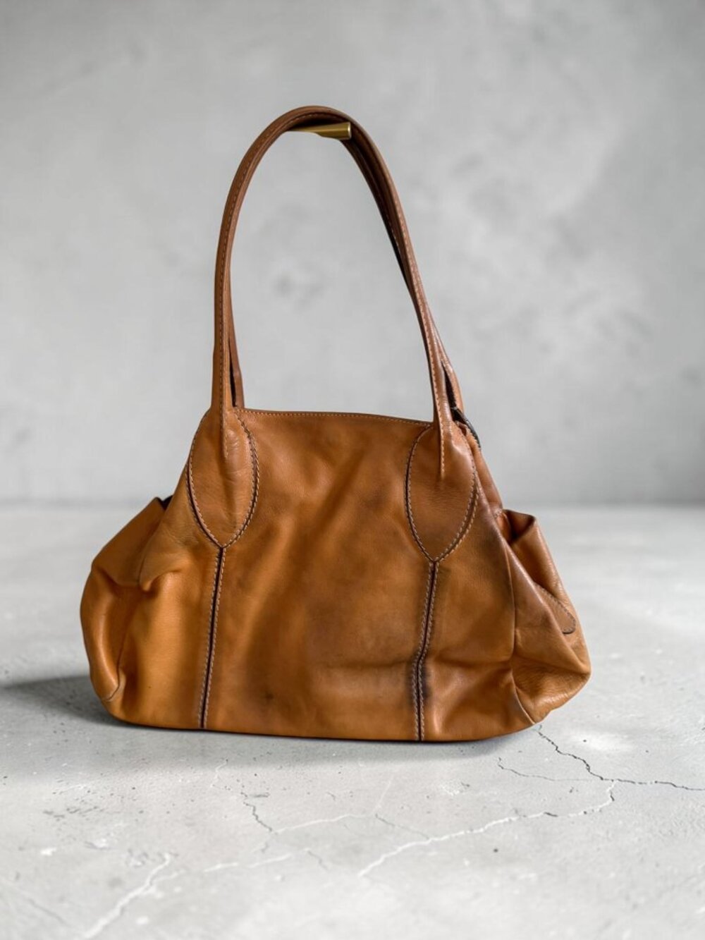 CLEVER CARRIAGE COMPANY Tan Leather Large Shoulder Tote Bag
